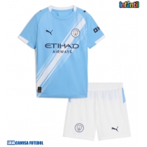 Camisa de Futebol Manchester City Equipamento Principal Infantil 2025-26 Manga Curta (+ Calças curtas)